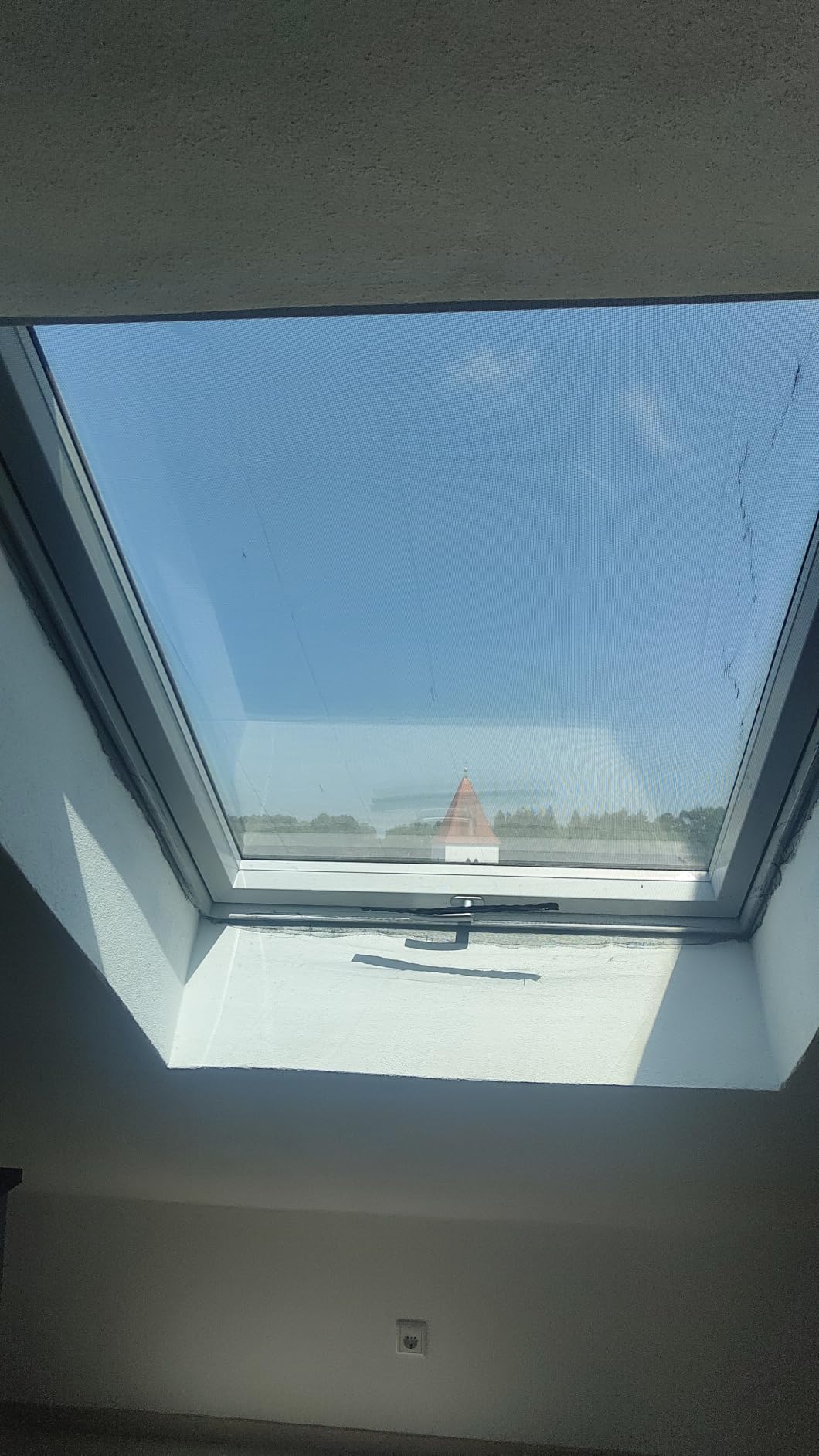 Passt am Dachfenster